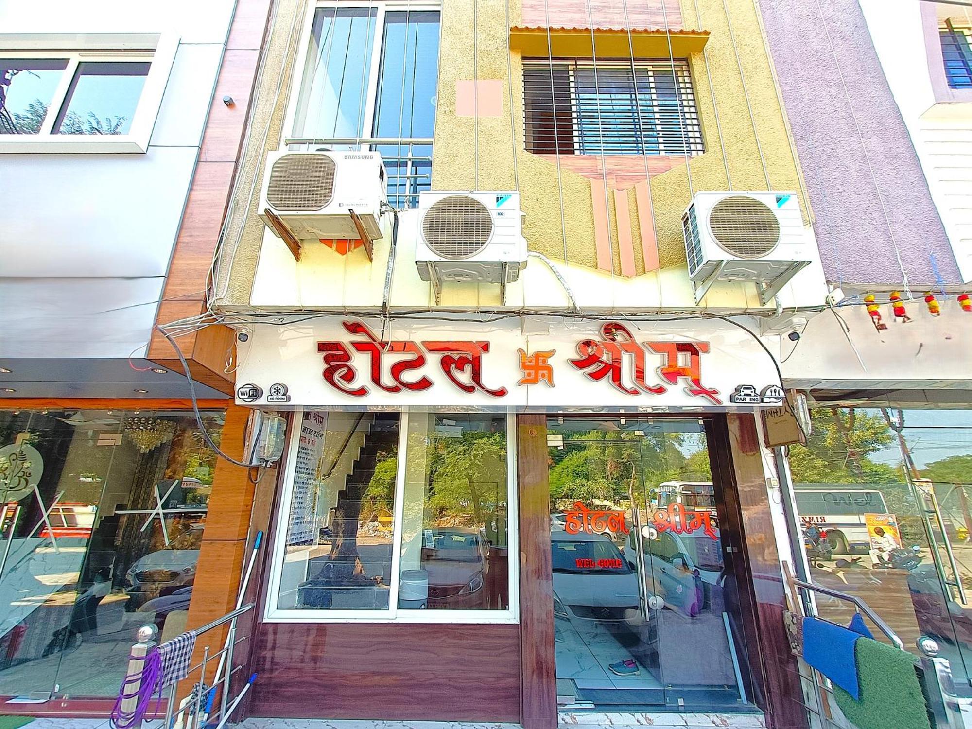 Hotel Shreem Ujjain Eksteriør billede