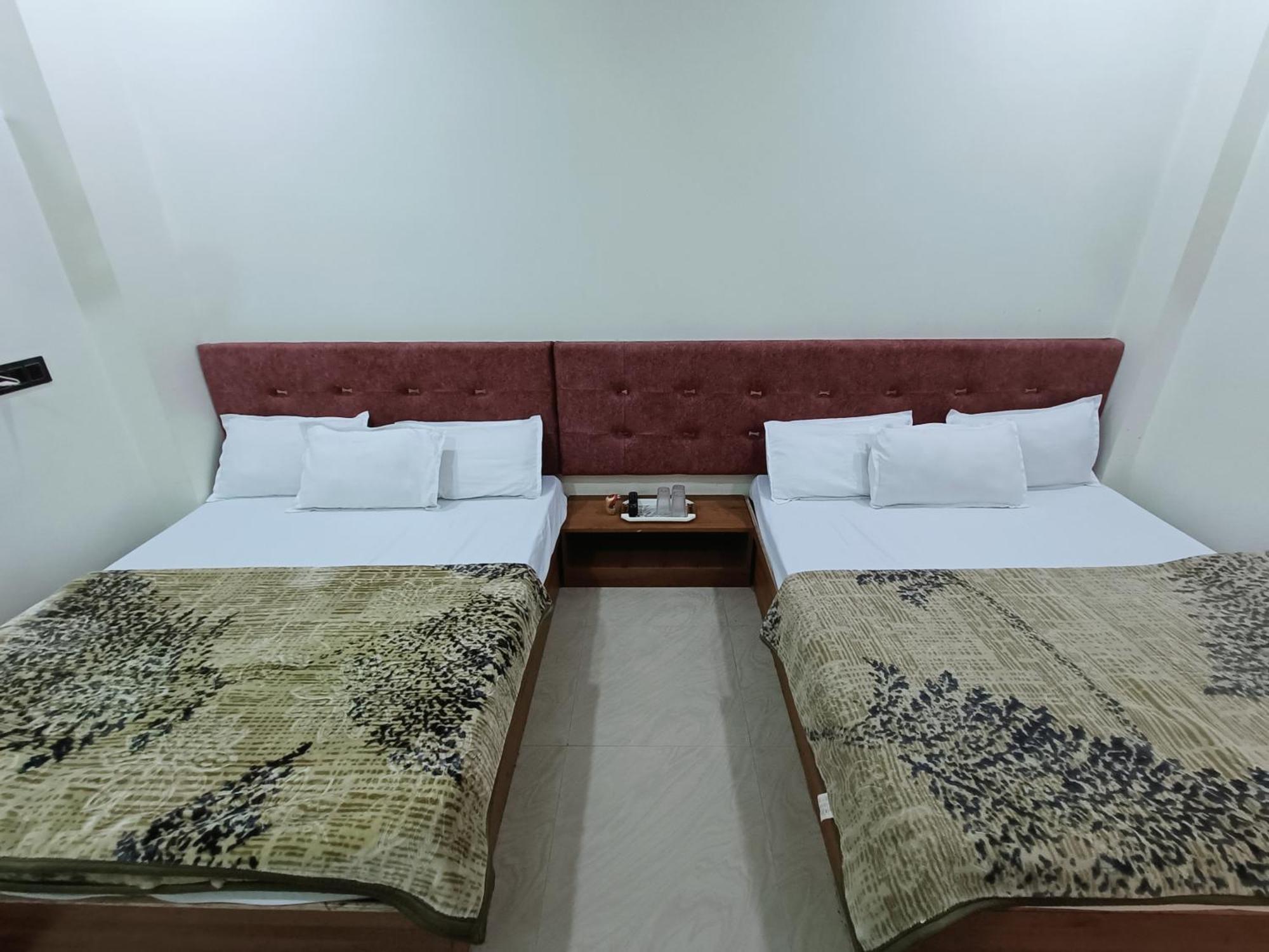 Hotel Shreem Ujjain Eksteriør billede