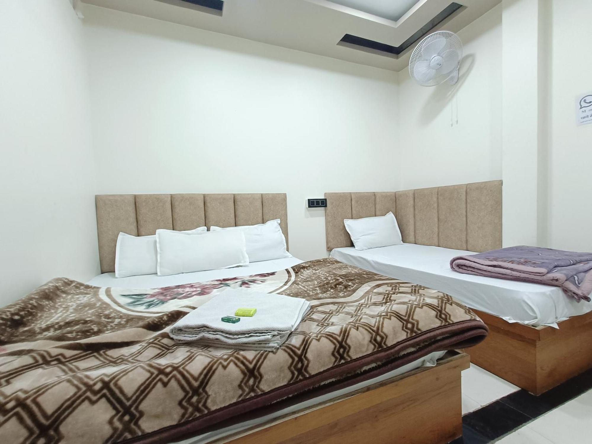 Hotel Shreem Ujjain Værelse billede