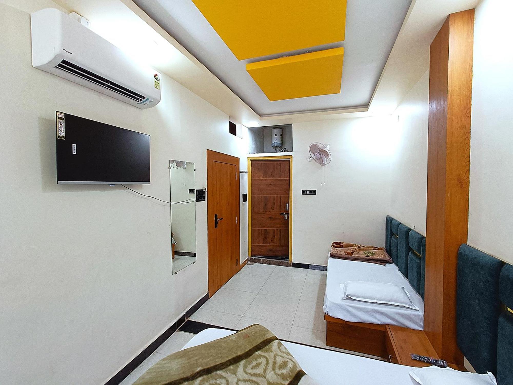 Hotel Shreem Ujjain Eksteriør billede